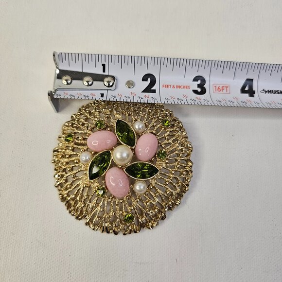 Sarah Coventry Domed Gold Tone Brooch Pink Cabochons Green Rhinestone Faux Pearl - Picture 7 of 7